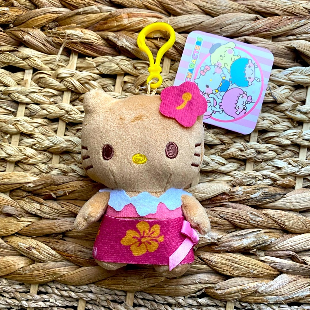 Hello kitty vacation summertime keychain